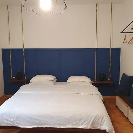 X 6 People Apartment Tirana